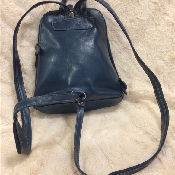 Vintage Dusky Blue Small Faux Leather Bag/Backpack - Picture 7 of 8